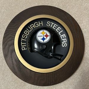 Vintage Resin NFL Pittsburgh Steelers football helmet 3-D wall plaque